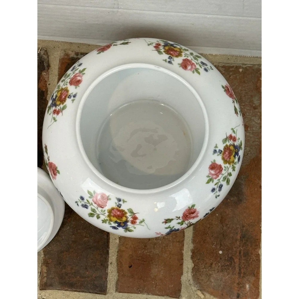 Royal Crest Porcelain Jar 7 1/2